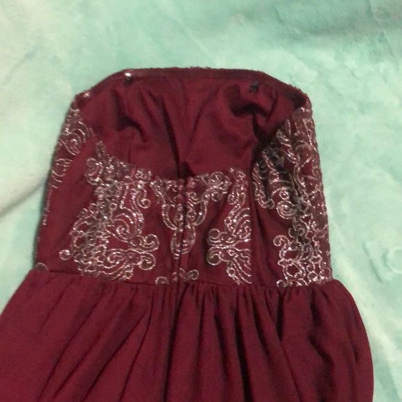 Dress - Picture 2 of 4